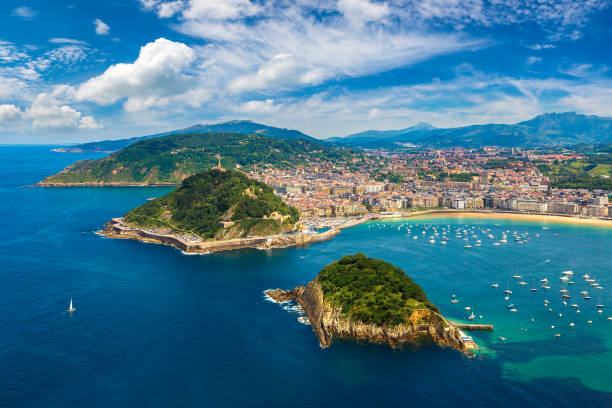 1.900+ Puerto Y De La Ciudad De San Sebastian Fotografas de stock, fotos e  imgenes libres de derechos - iStock